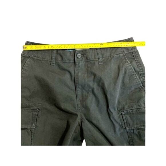 Old Navy Mens Lived-In Straight Cargo Shorts Built-In Flex Size 34 - Picture 5 of 9